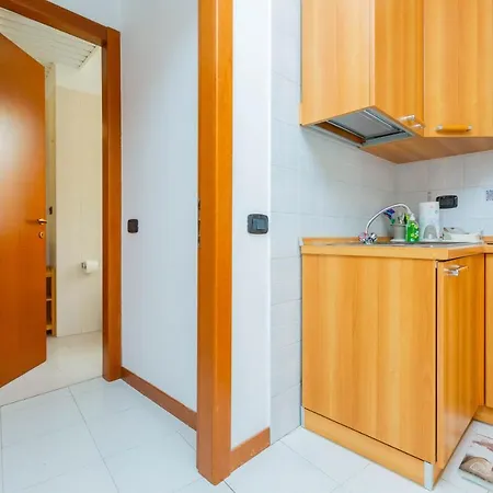 Happy House 7 Minuti Da Mxp E 30 Minuti Da Milano Apartment