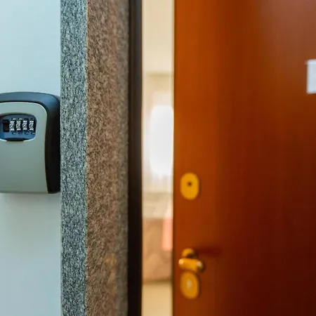 Happy House 7 Minuti Da Mxp E 30 Minuti Da Milano Apartment Busto Arsizio